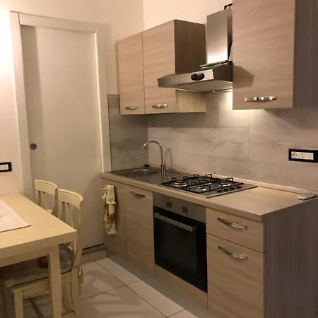 Lejlighed Elegante Monolocale Al Centro Del Paese