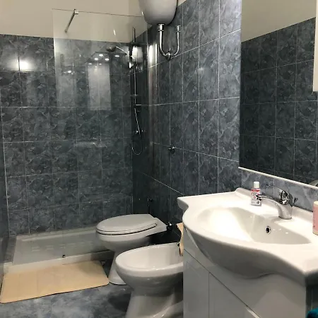 Elegante Monolocale Al Centro Del Paese Lejlighed